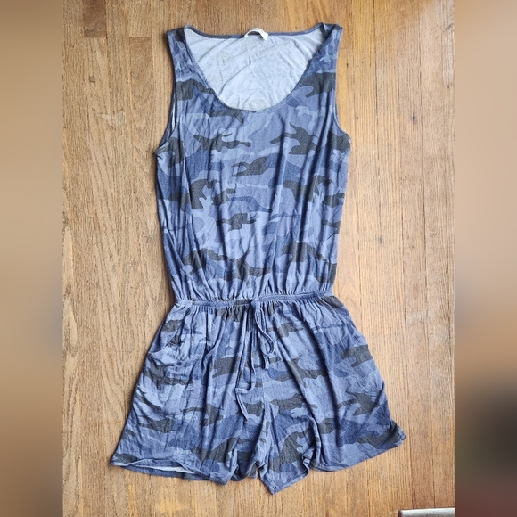 Blue Camo Romper - Picture 1 of 4